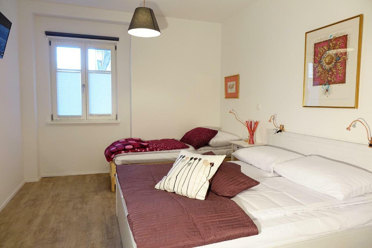 Central Apartments With Parking ليوبليانا المظهر الخارجي الصورة