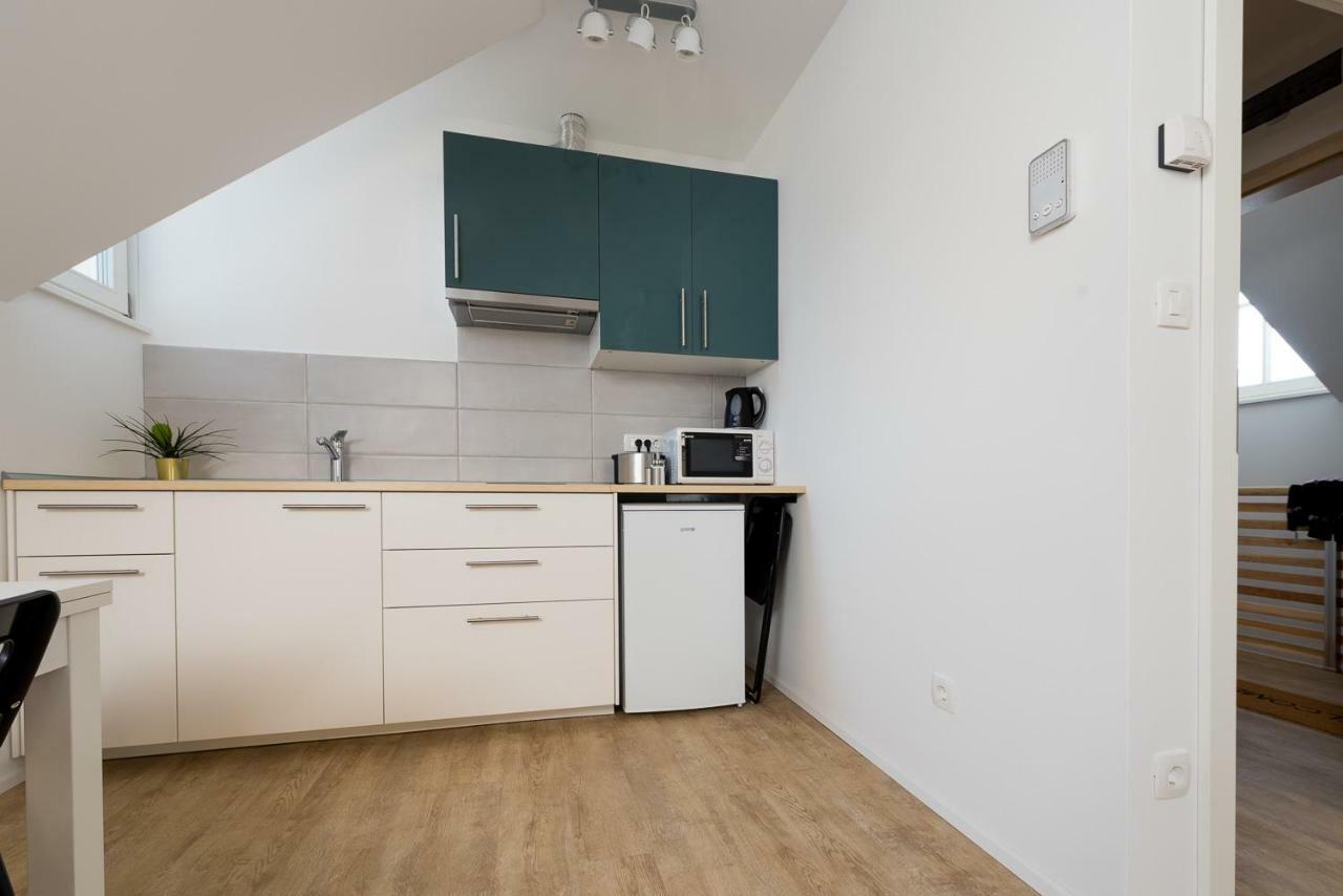 Central Apartments With Parking ليوبليانا المظهر الخارجي الصورة
