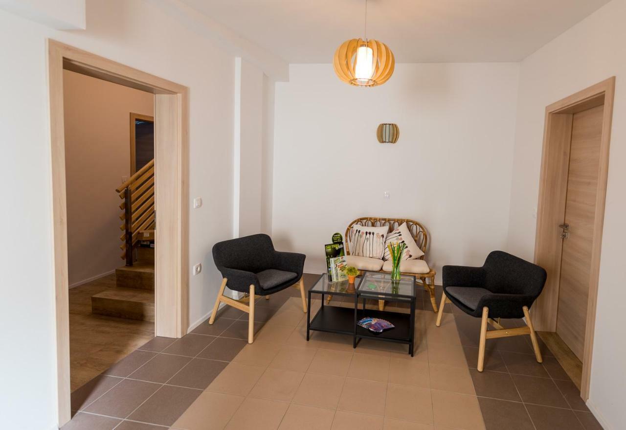 Central Apartments With Parking ليوبليانا المظهر الخارجي الصورة