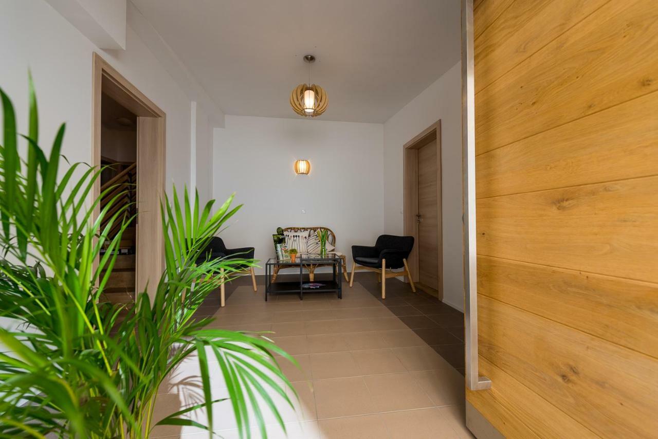 Central Apartments With Parking ليوبليانا المظهر الخارجي الصورة